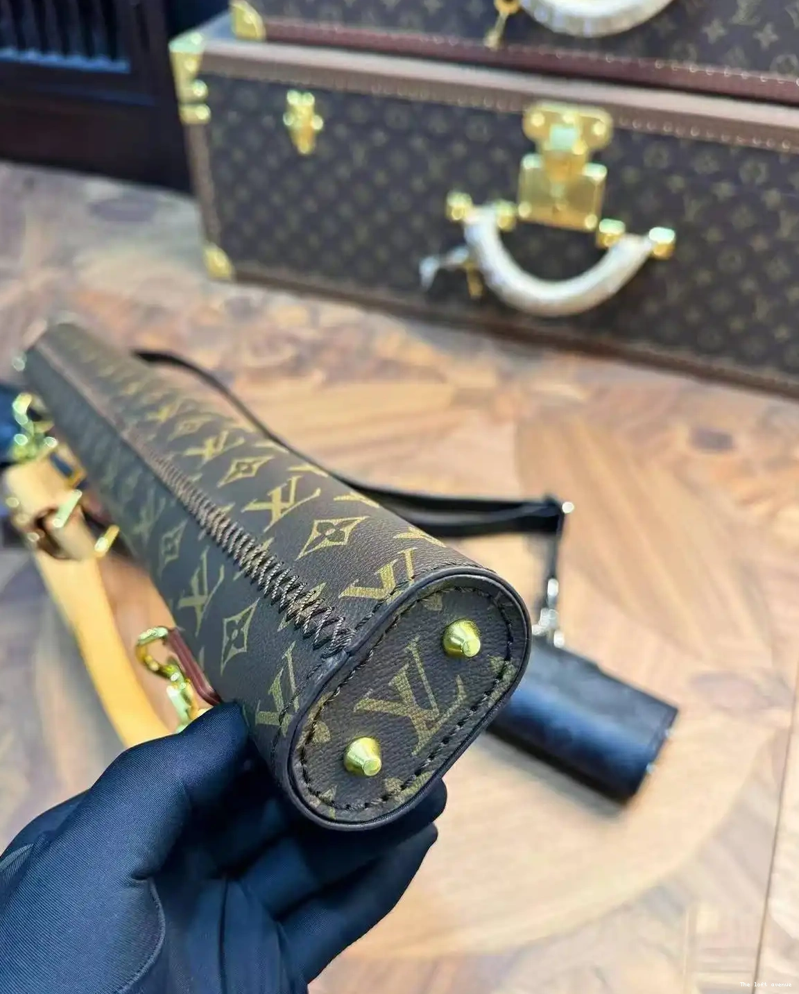 LV STICK COVER BILLIARD CUE 0602